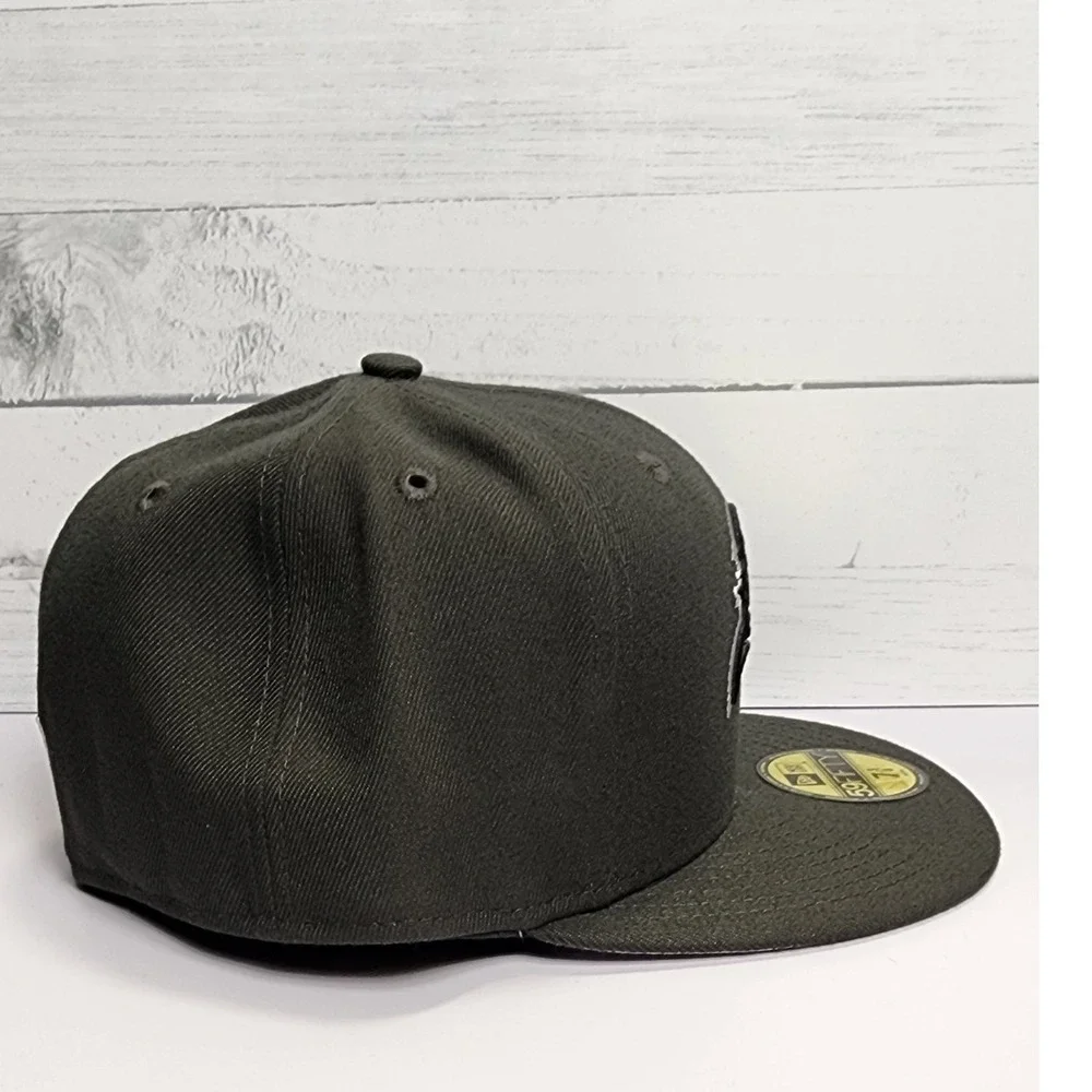New Era 59FIFTY Tampa Bay Buccaneers Fitted Hat 7 3/8 Black‎ NFL Football Cap